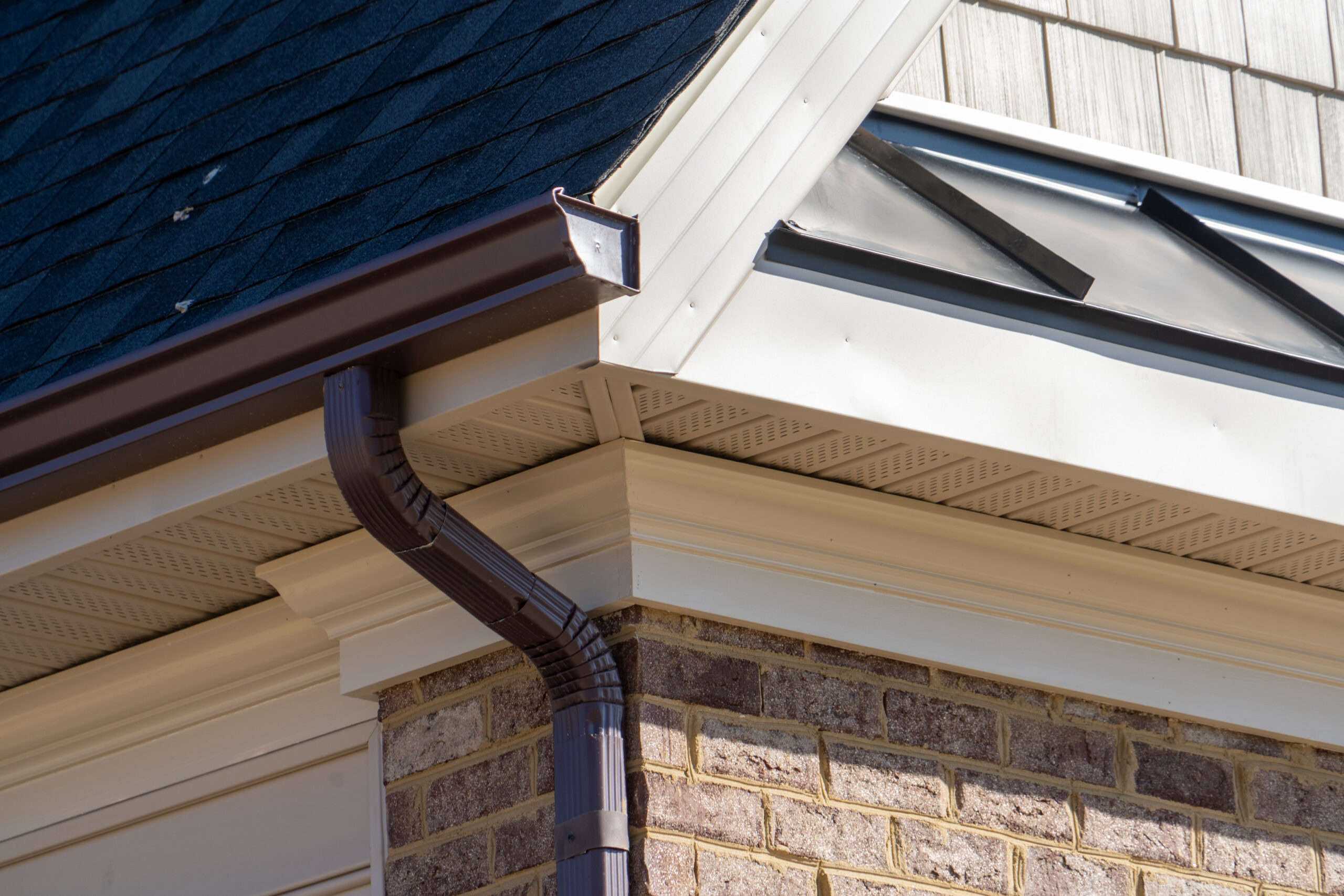 The Benefits of Choosing K-Style Gutters for Your Business's Roof