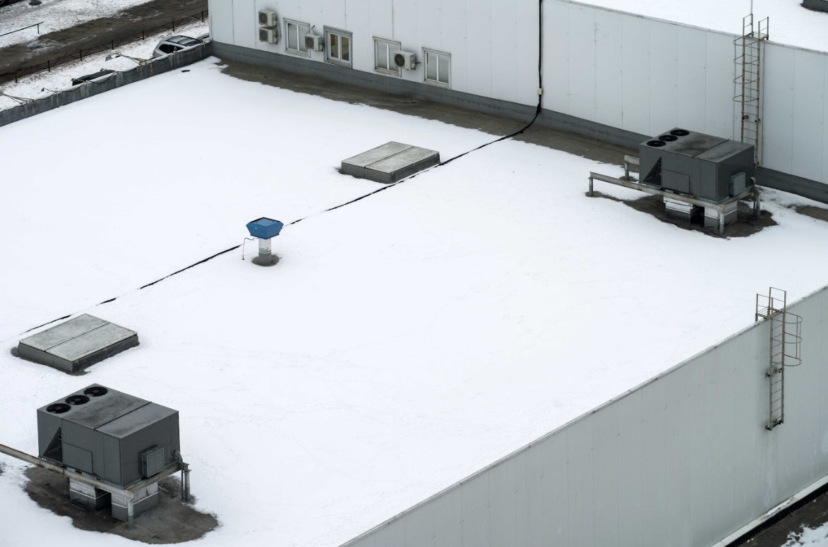 preparing your commercial roof for winter weather in Columbus